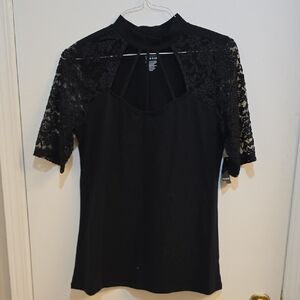 Torrid 1x Black Strap Chest Detail Lace Sleeves Top